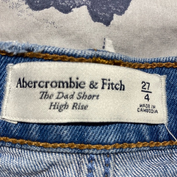 Abercrombie & Fitch Dad High Rise Crossover Distressed Jean Shorts Size 27 - Picture 9 of 10